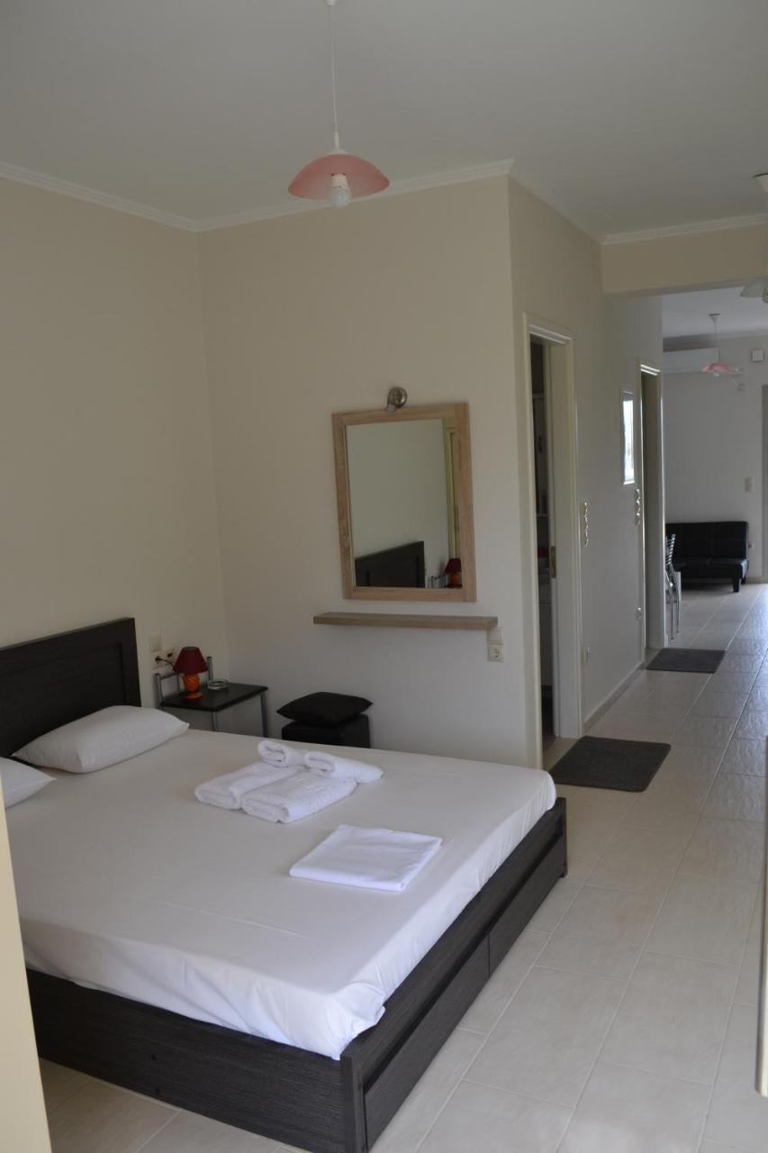 Av Apartment Áyios Nikítas Екстериор снимка