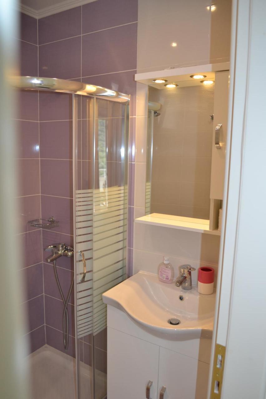 Av Apartment Áyios Nikítas Екстериор снимка